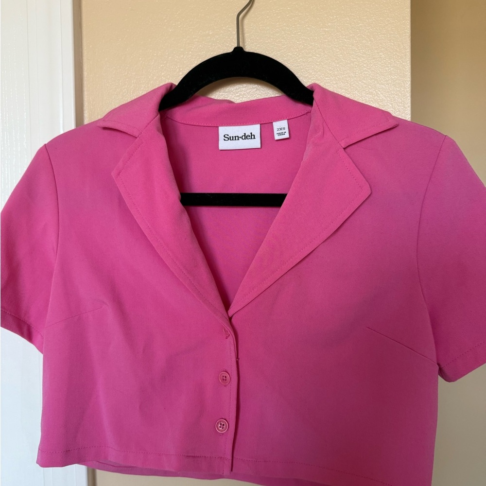 Aritzia Sundeh Tuesday Shirt